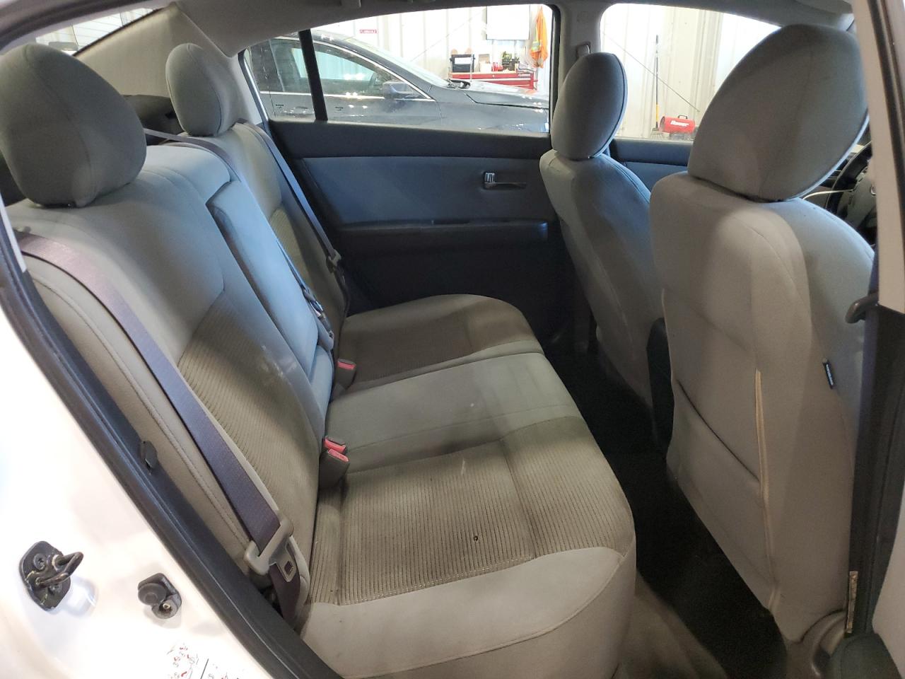 2011 Nissan Sentra - Image 10