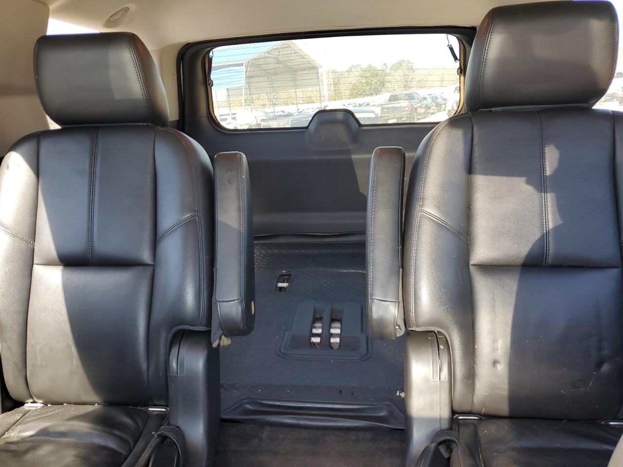 2012 Chevrolet Tahoe - Image 10