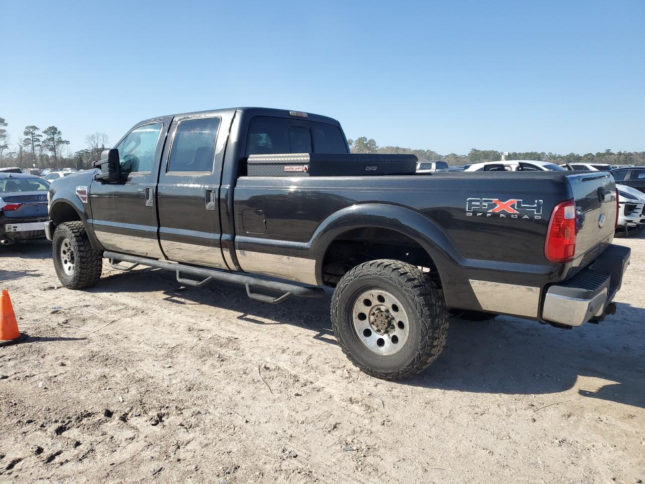 2008 Ford F350 - Image 2