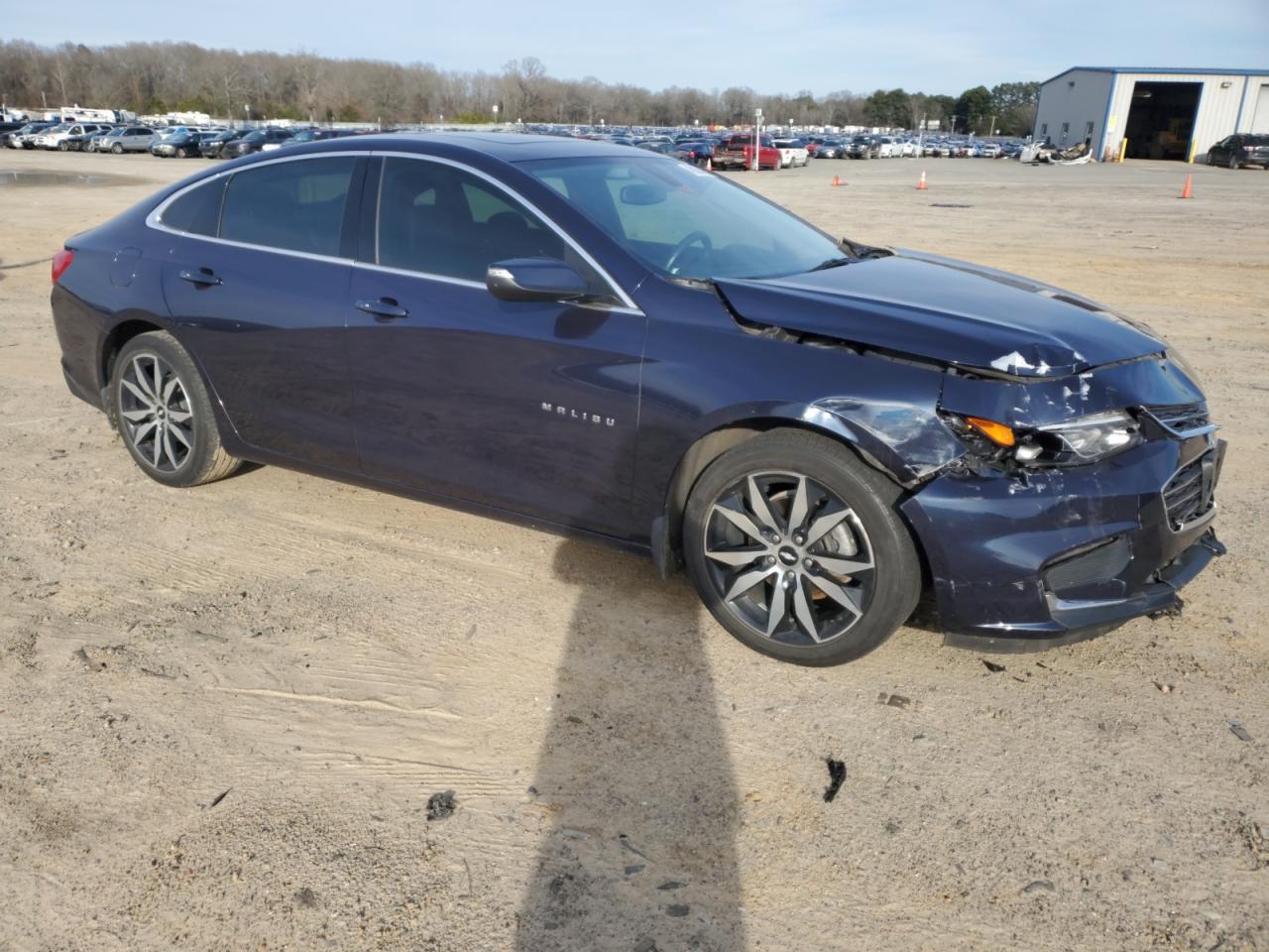 2017 Chevrolet Malibu - Image 4