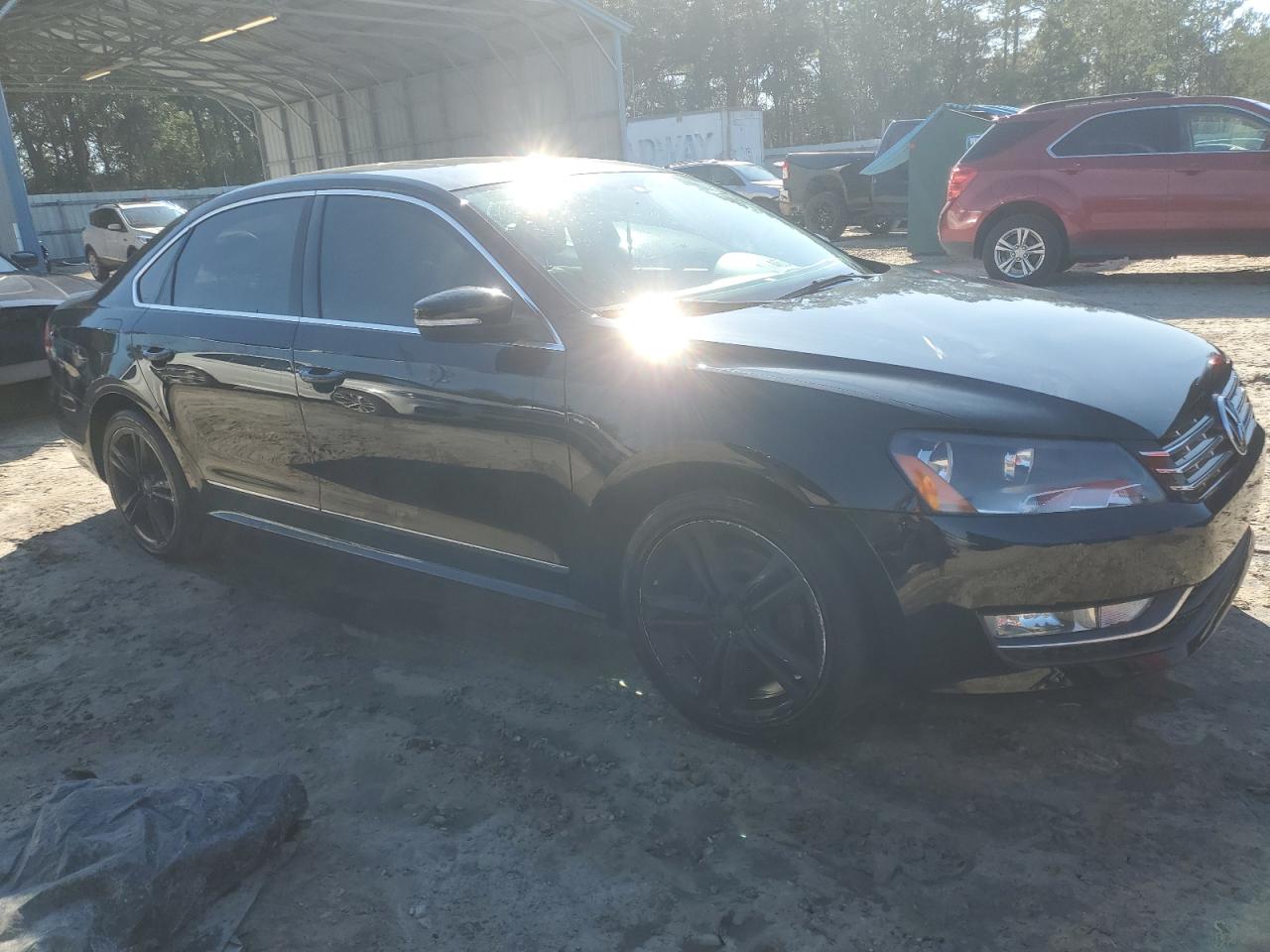 2014 Volkswagen Passat - Image 4