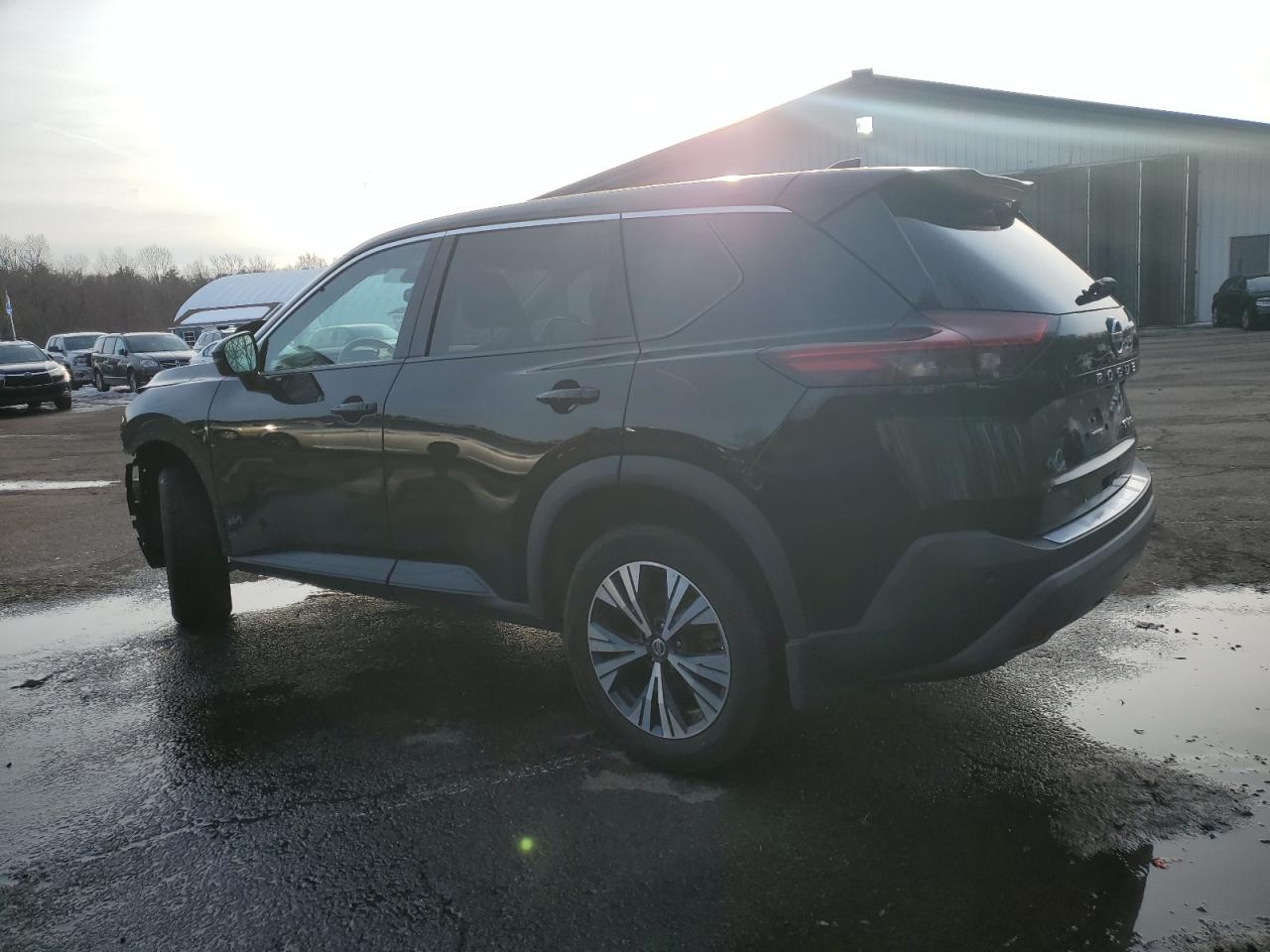 2021 Nissan Rogue - Image 2