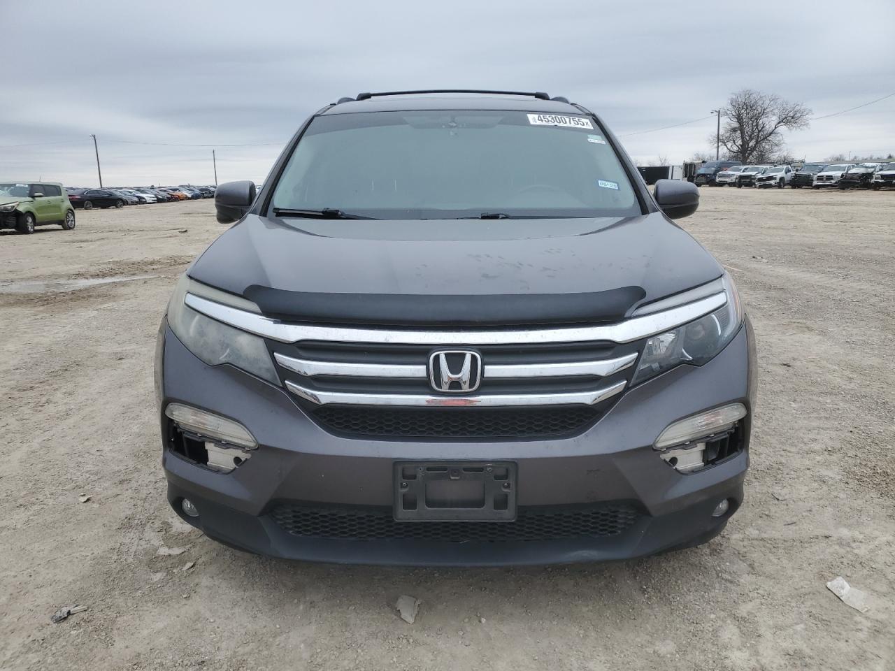 2017 Honda Pilot - Image 5