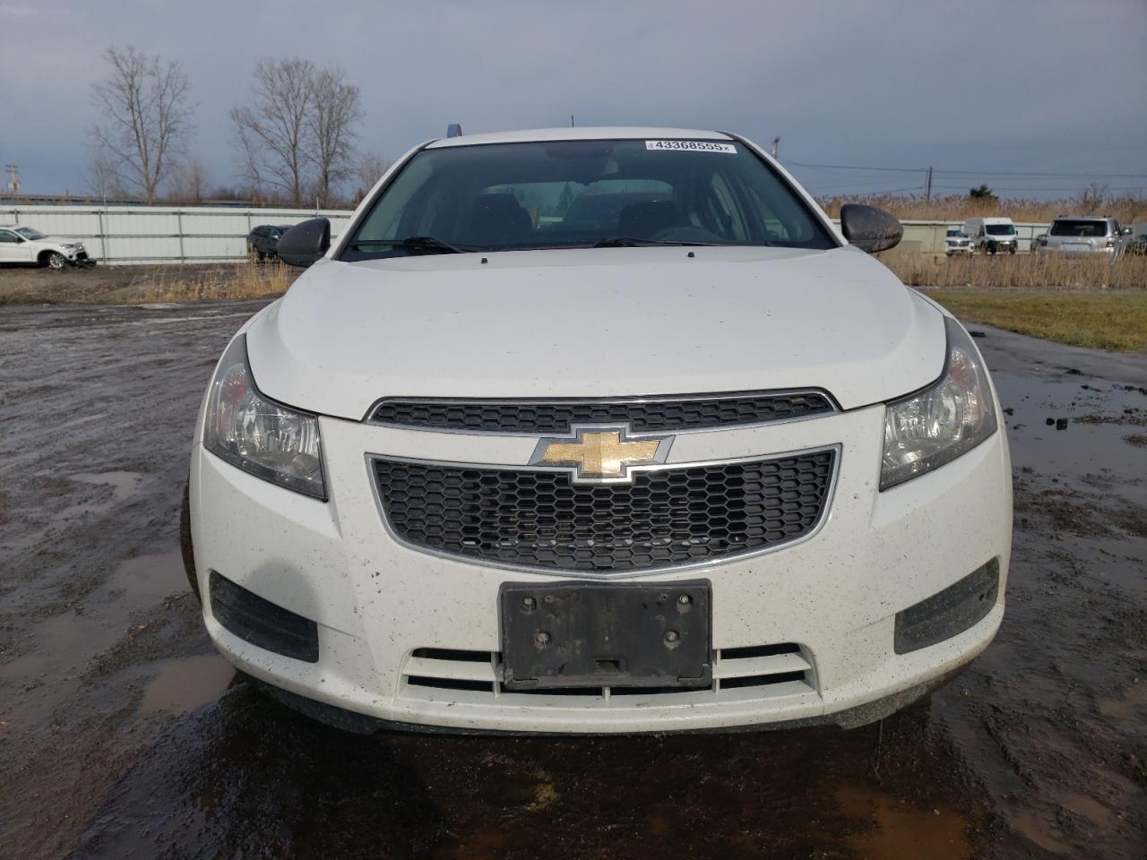 2014 Chevrolet Cruze - Image 5
