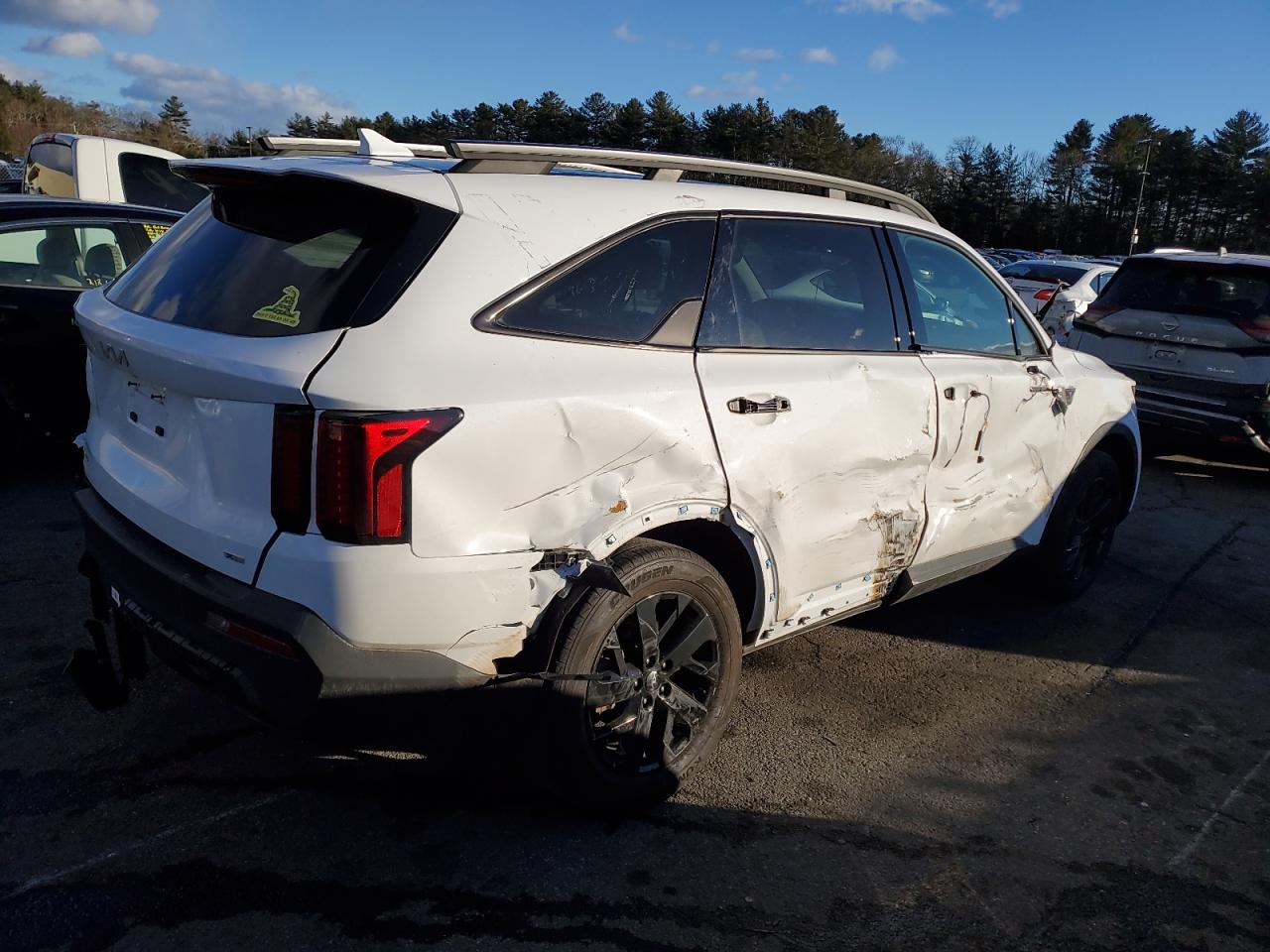 2023 Kia Sorento - Image 3