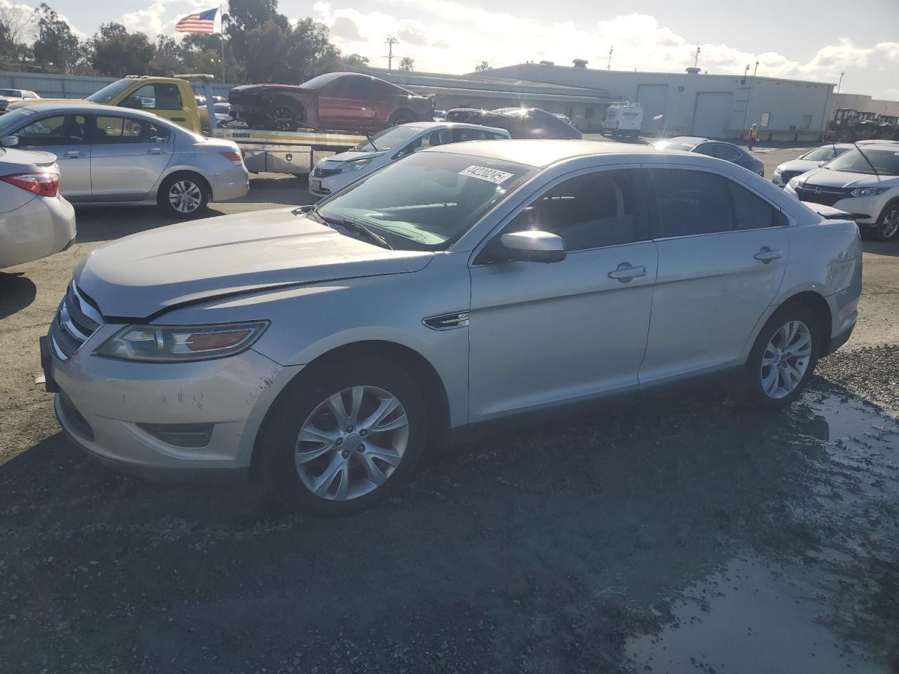 2010 Ford Taurus - Image 1