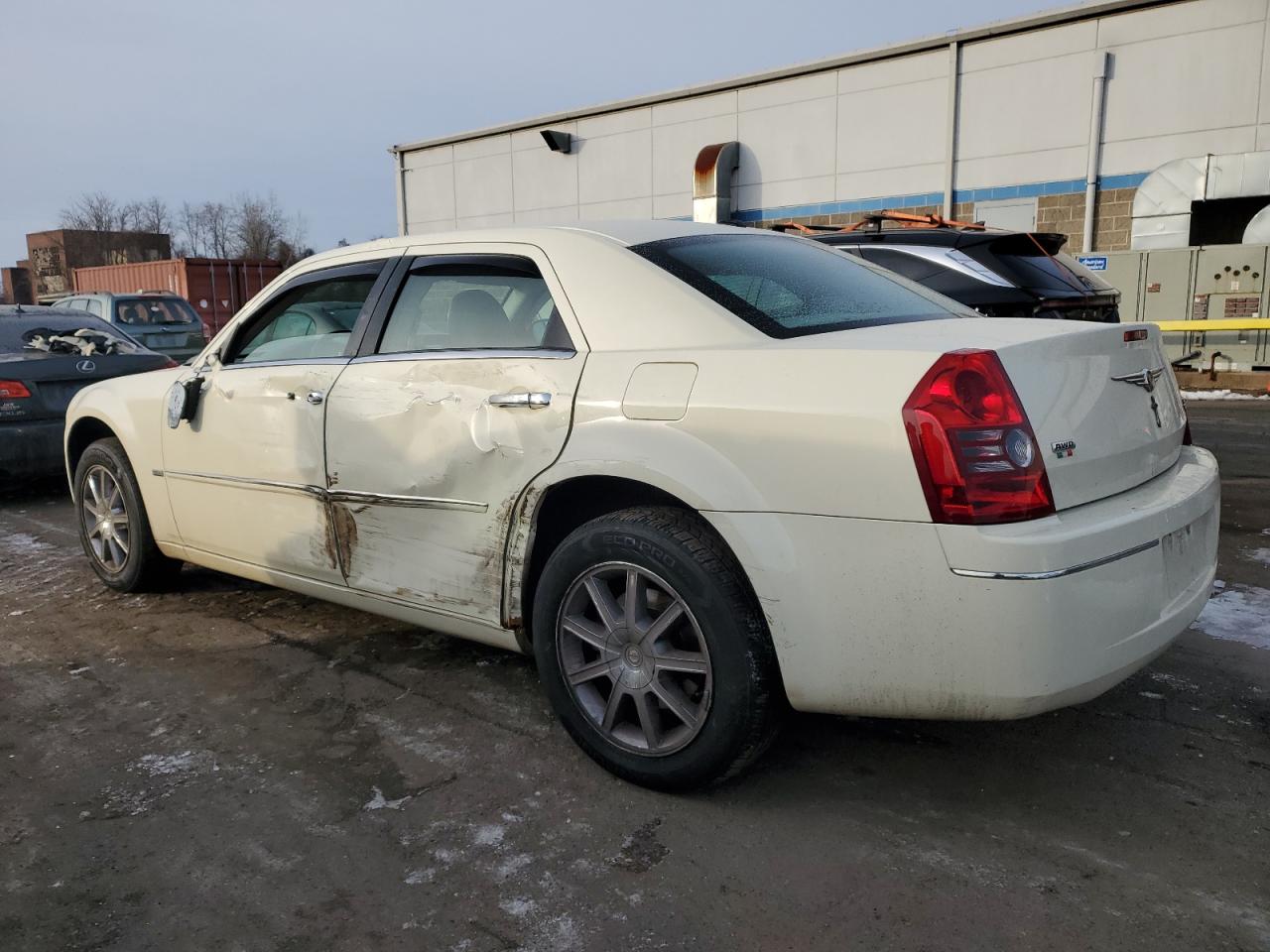 2010 Chrysler 300 - Image 2