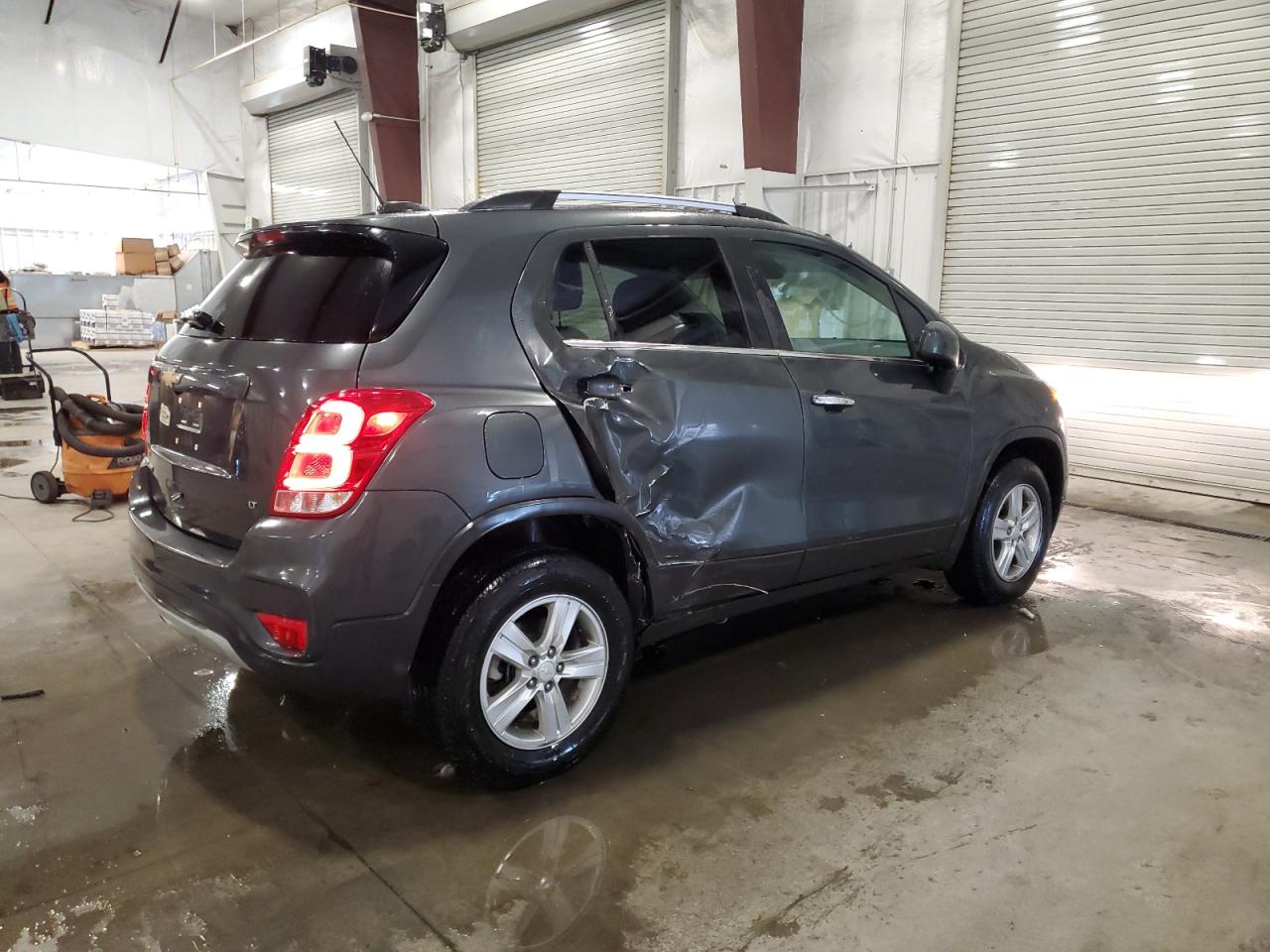 2020 Chevrolet Trax - Image 3