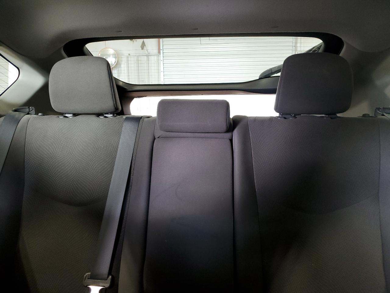 2013 Toyota Prius - Image 10