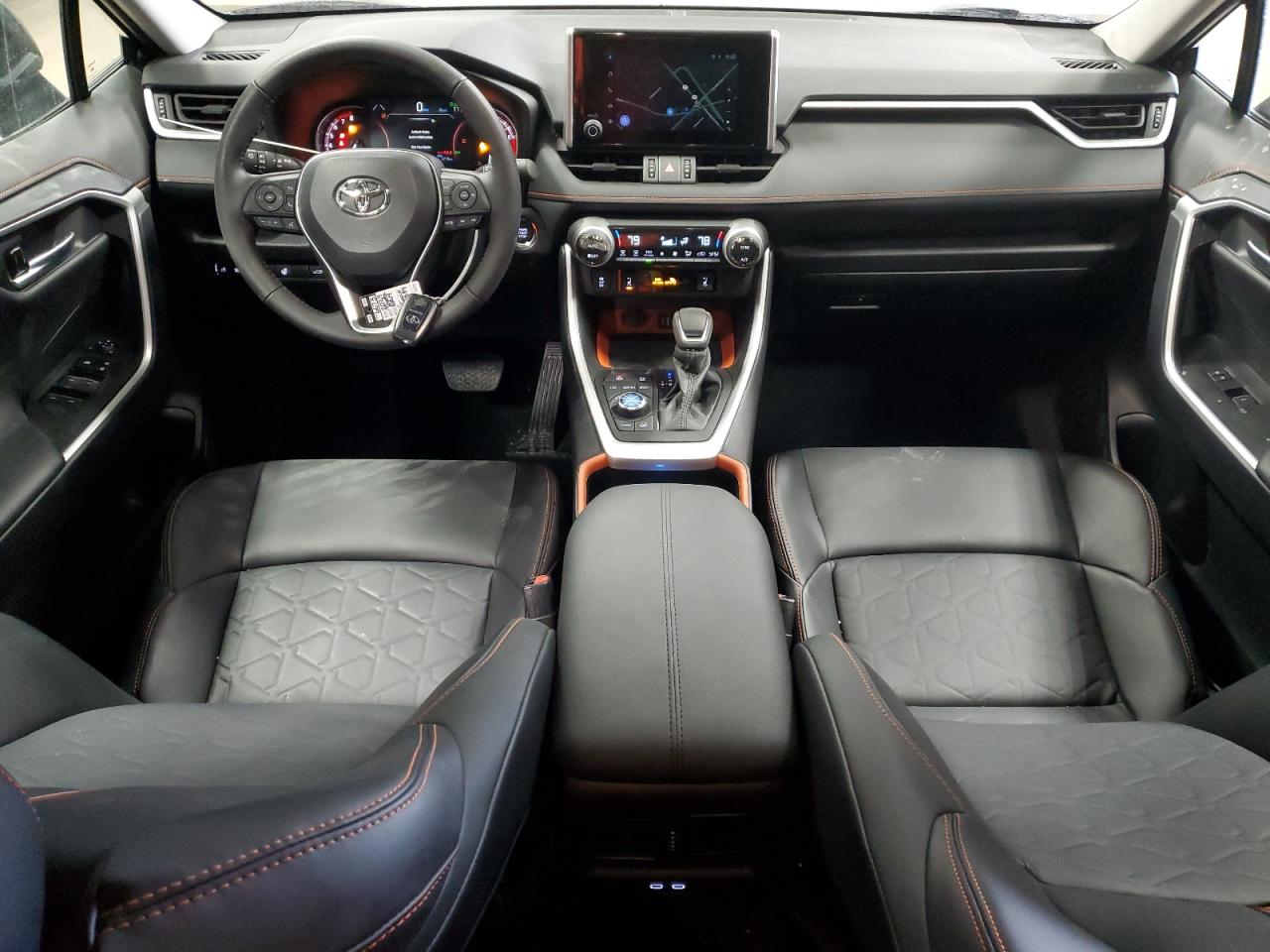 2024 Toyota RAV 4 - Image 8