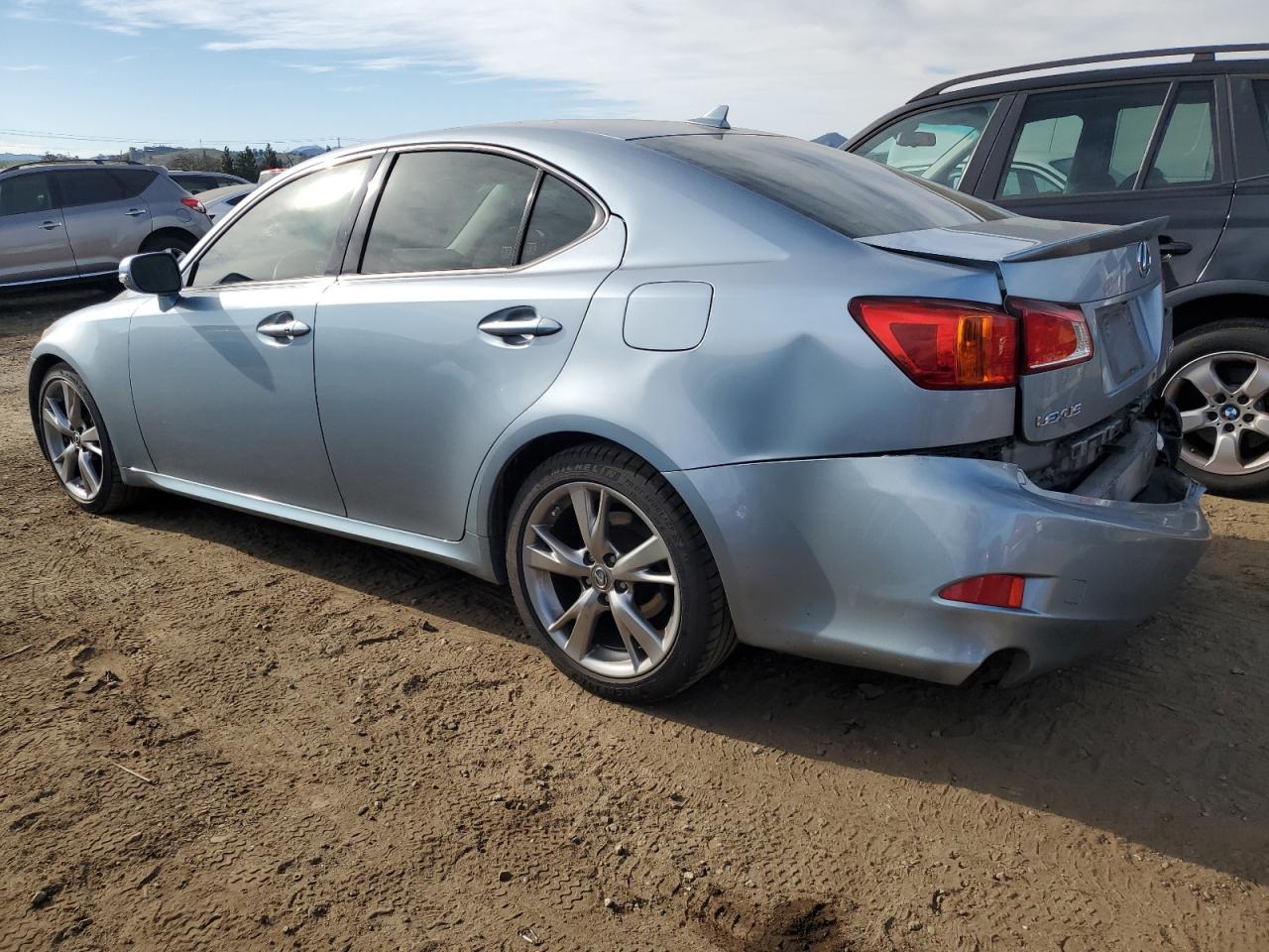 2010 Lexus IS - Image 2