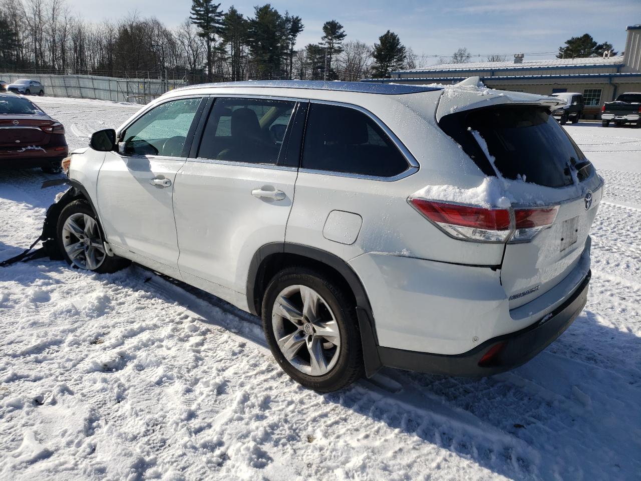 2015 Toyota Highlander - Image 2