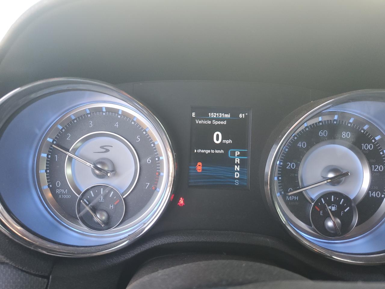 2013 Chrysler 300 - Image 9