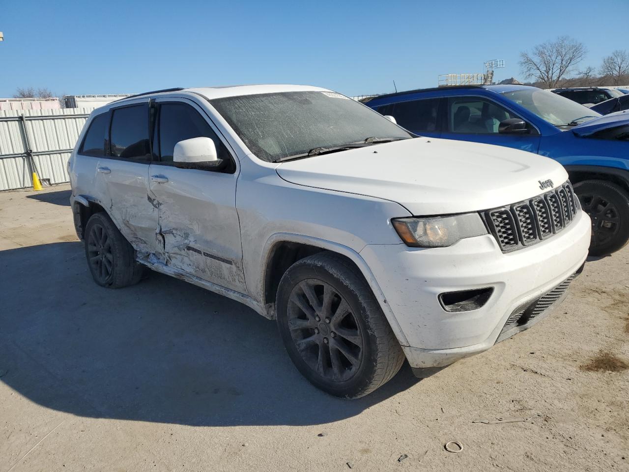 2018 Jeep Grand Cherokee - Image 4