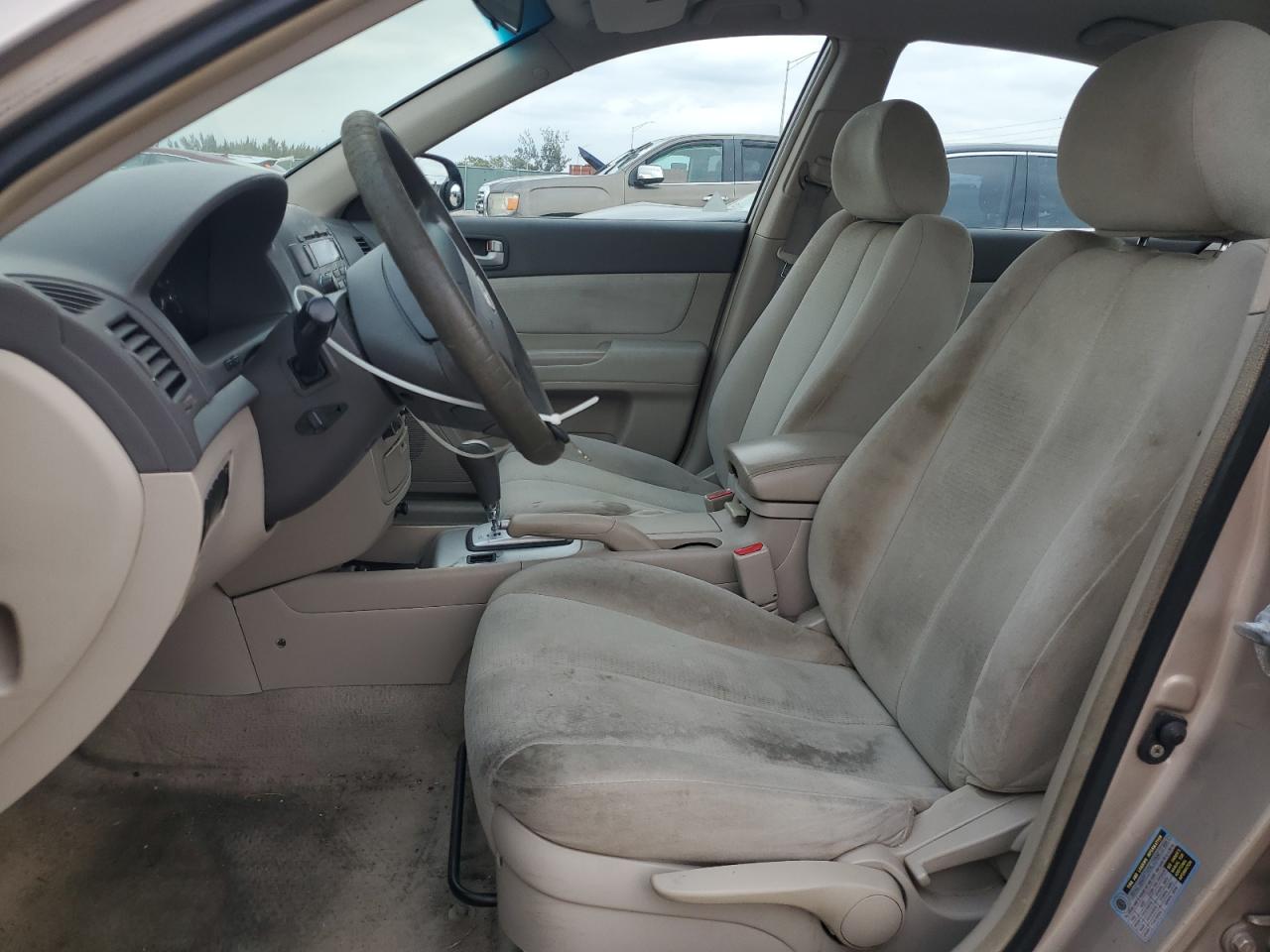2008 Hyundai Sonata - Image 7