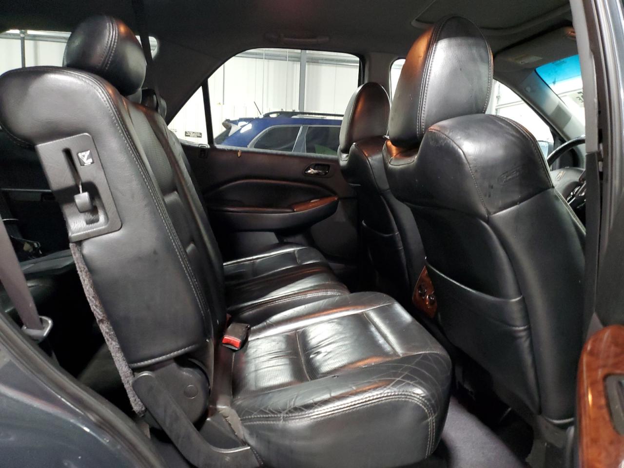 2005 Acura MDX - Image 11