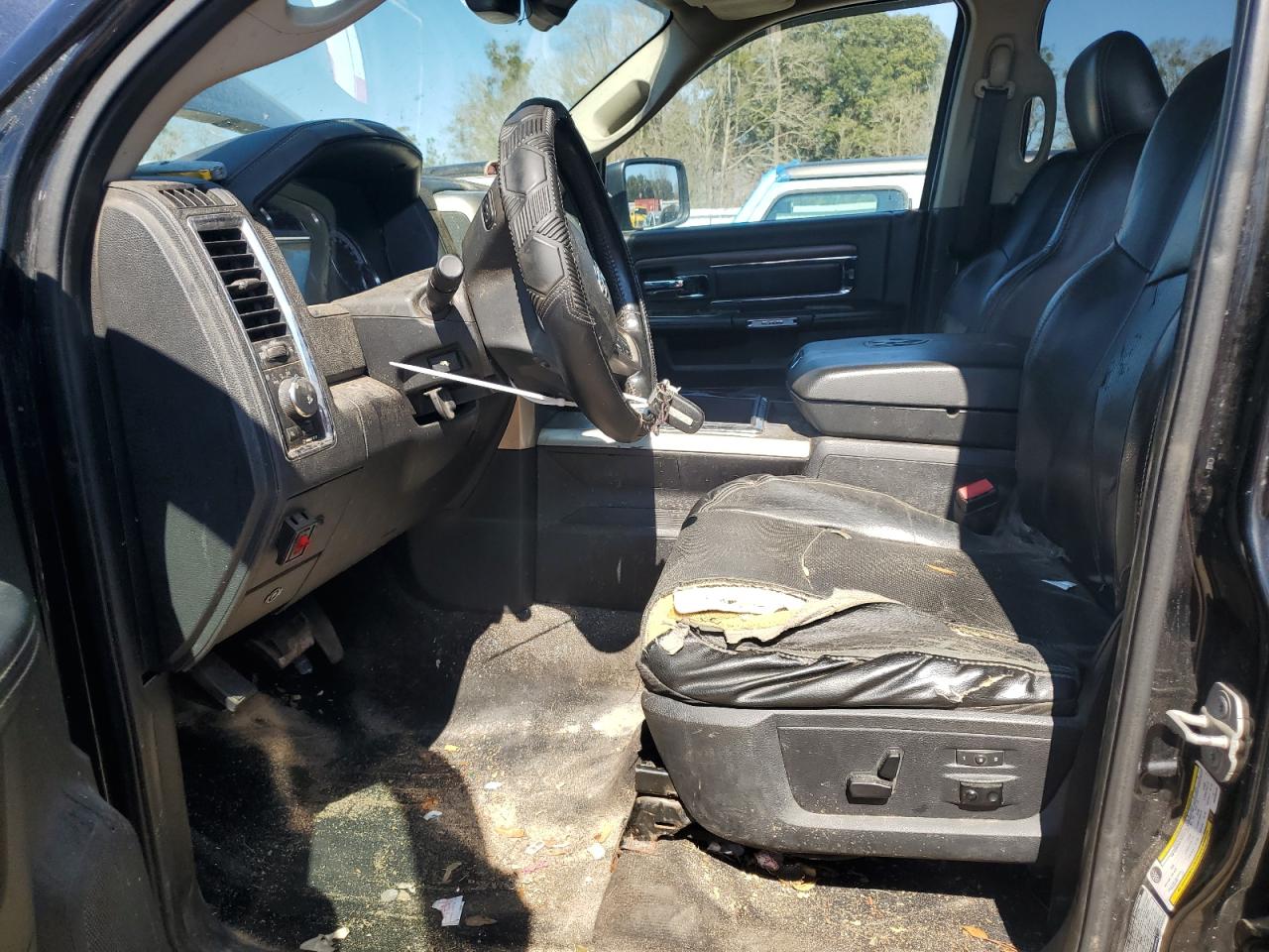 2013 RAM 2500 - Image 7