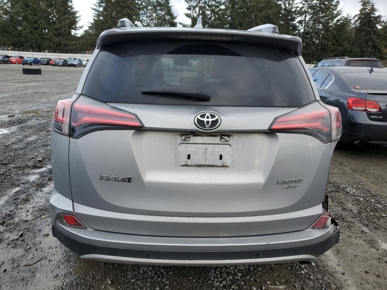 2016 Toyota RAV 4 - Image 6