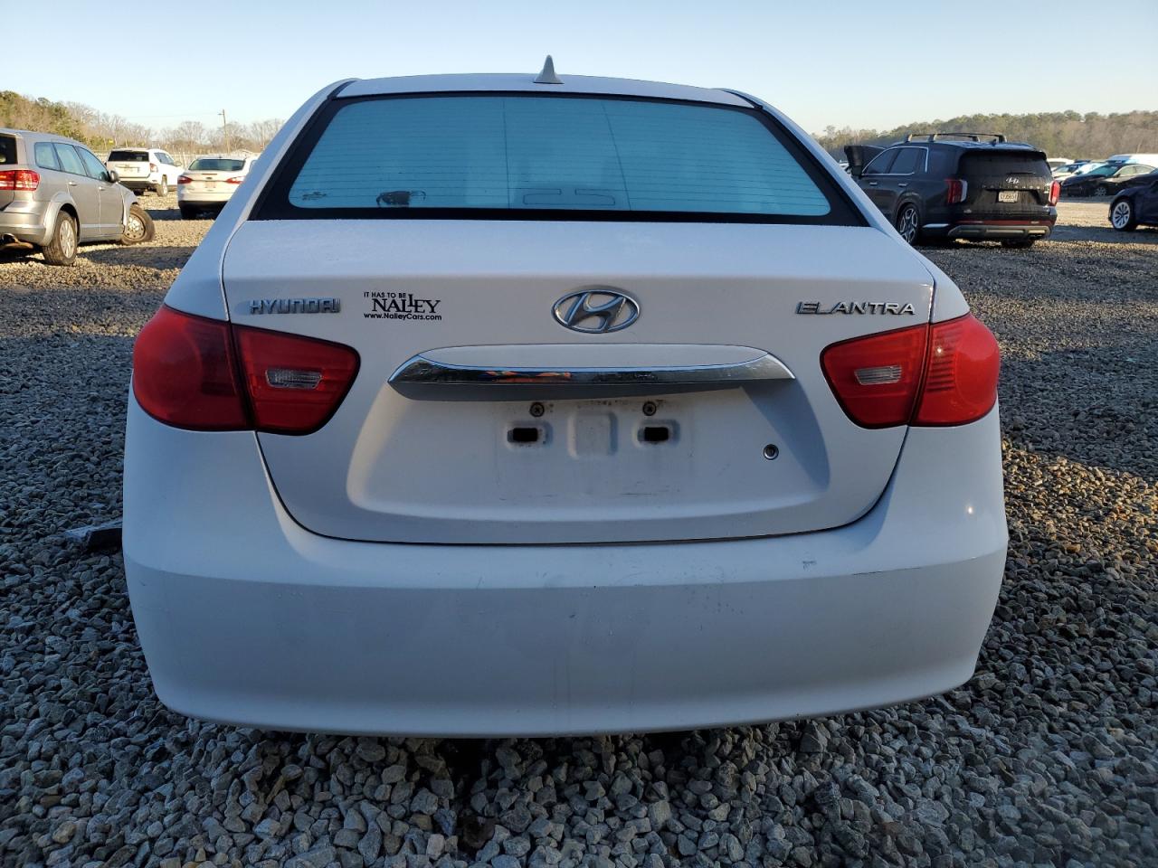 2010 Hyundai Elantra - Image 6