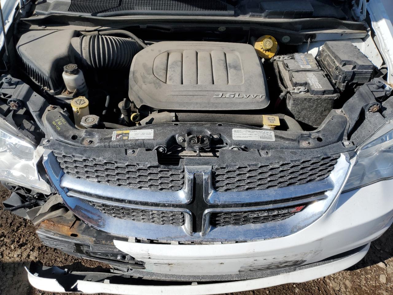 2015 Dodge Caravan - Image 12