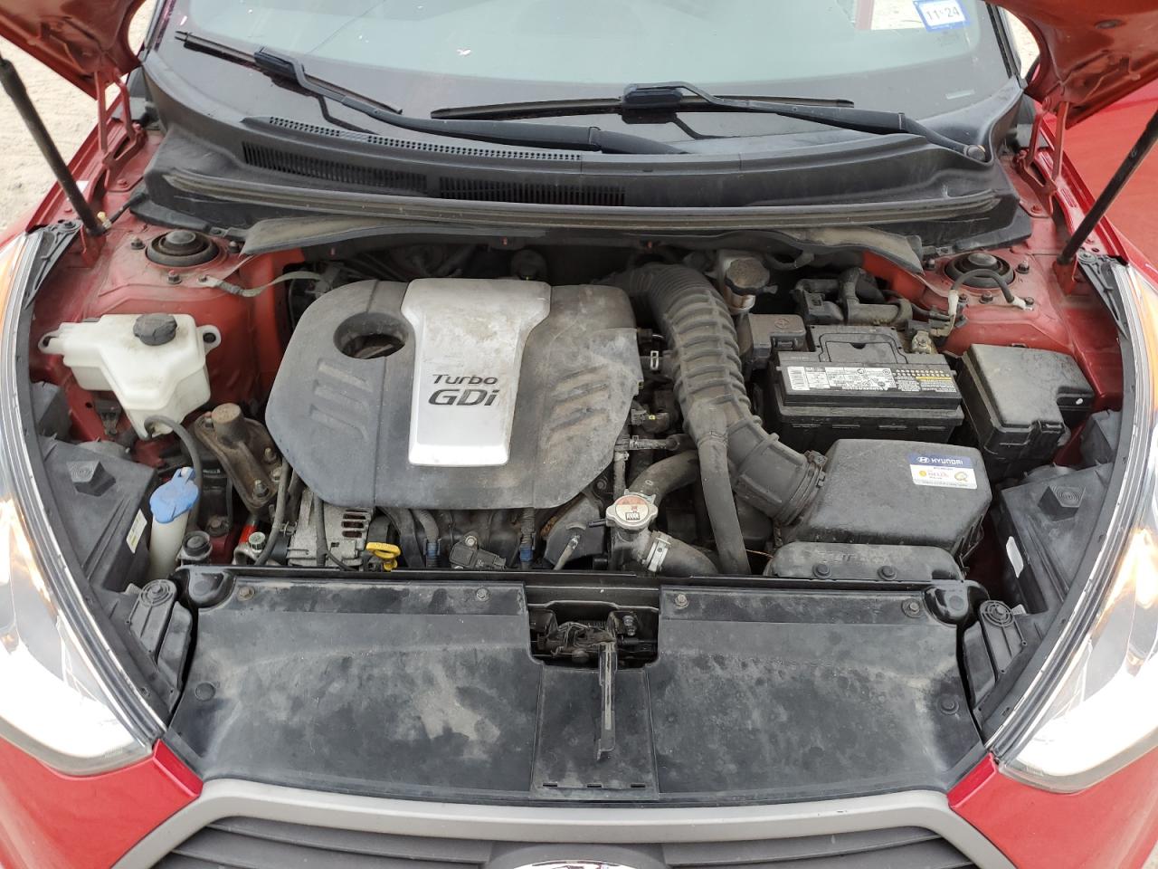 2016 Hyundai Veloster - Image 11