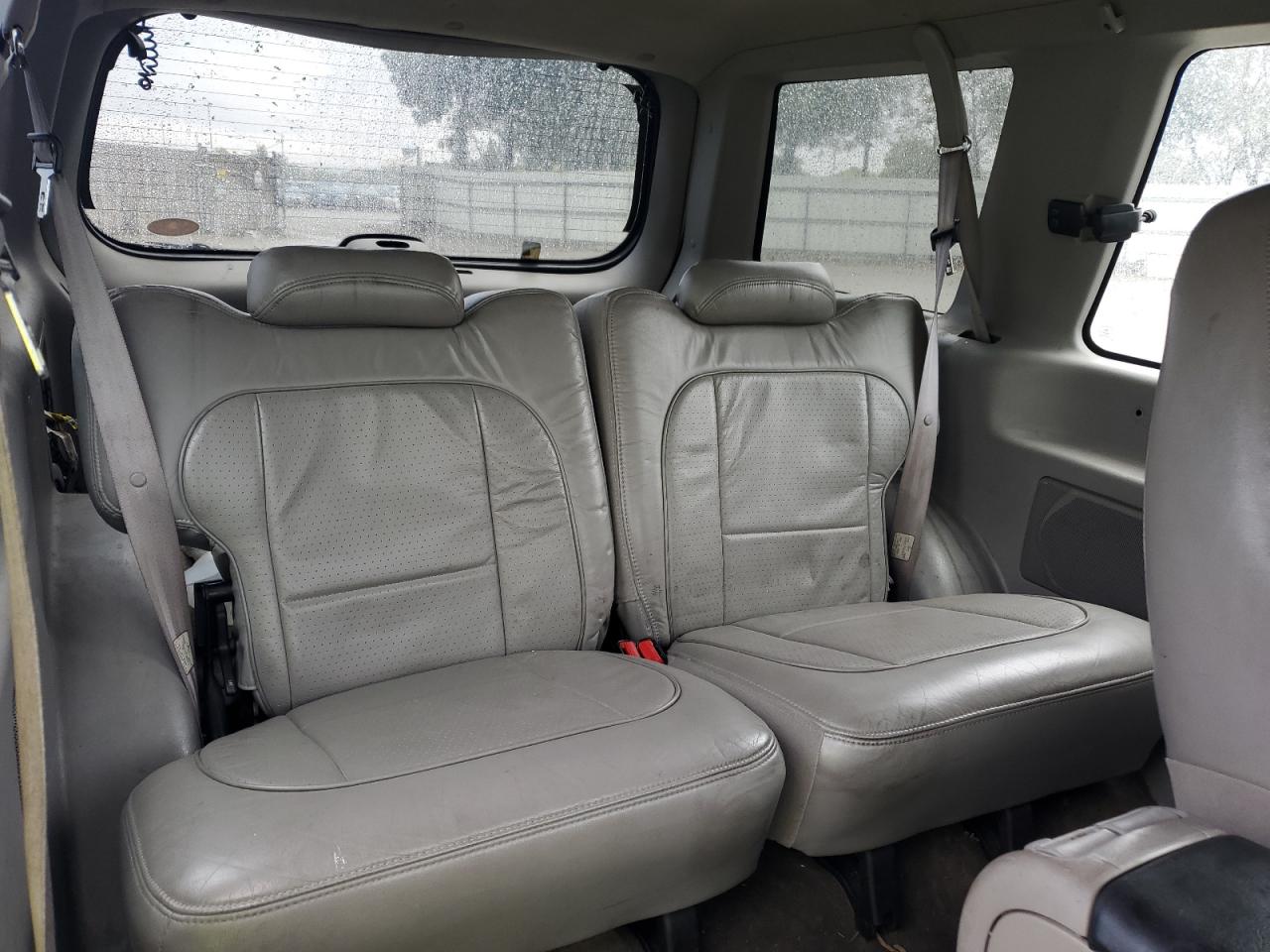1998 Ford Explorer - Image 11