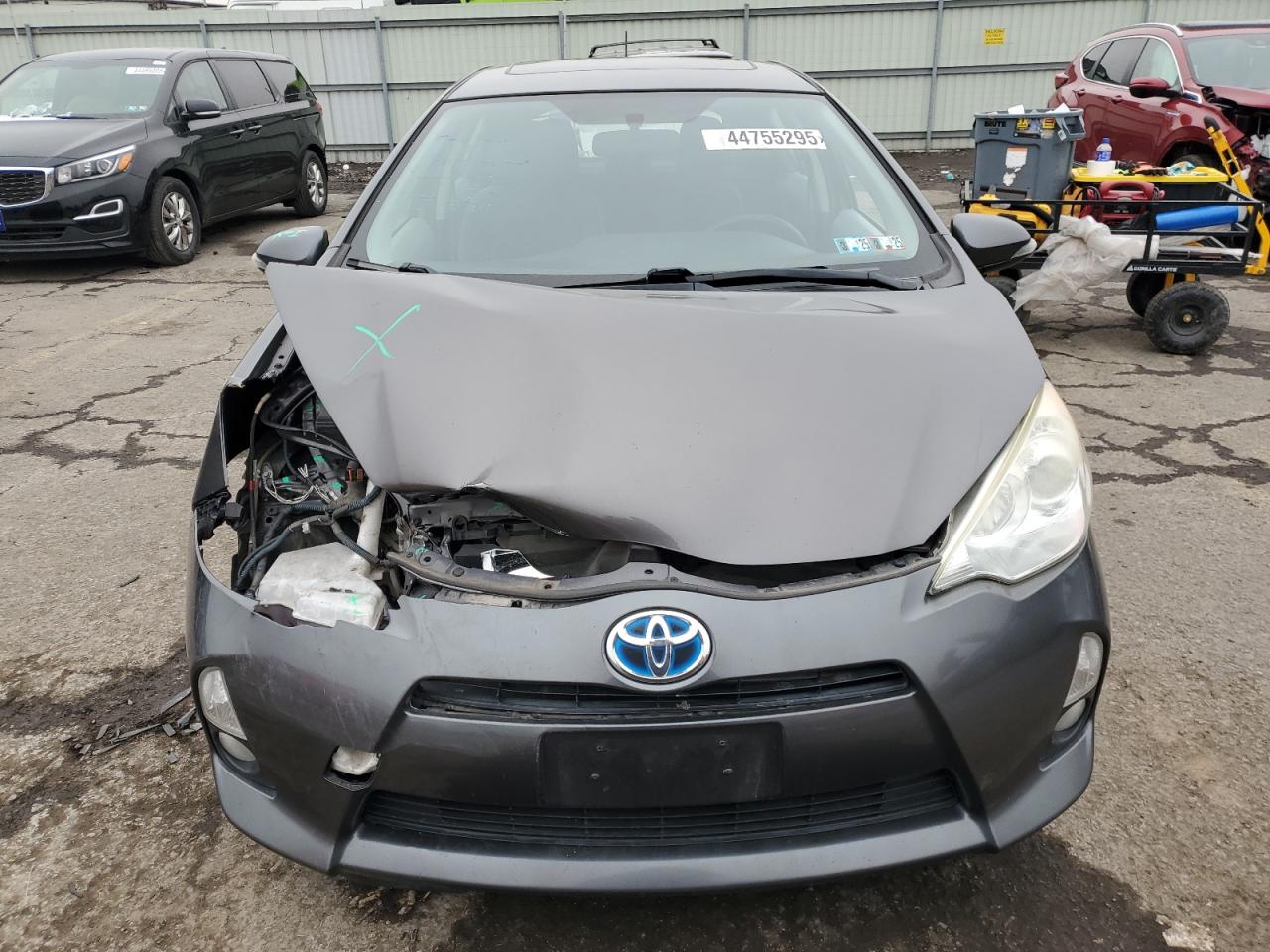 2014 Toyota Prius - Image 5