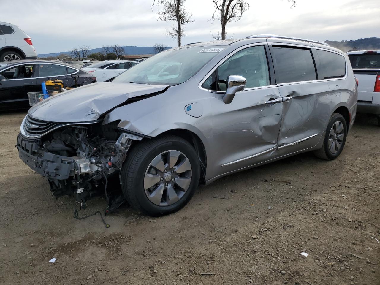 2017 Chrysler Pacifica - Image 1