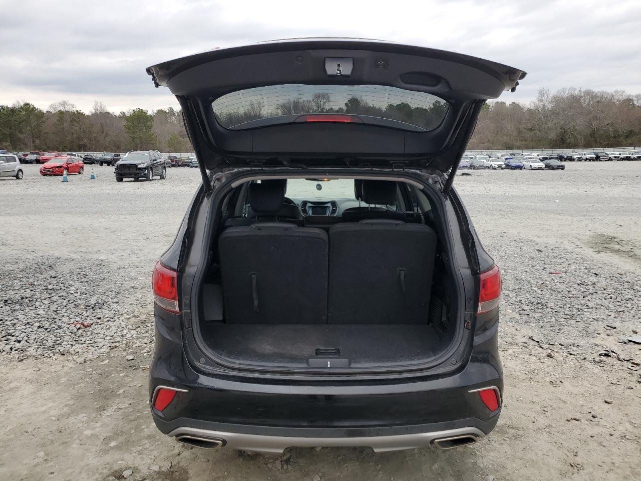 2018 Hyundai Santa Fe - Image 6