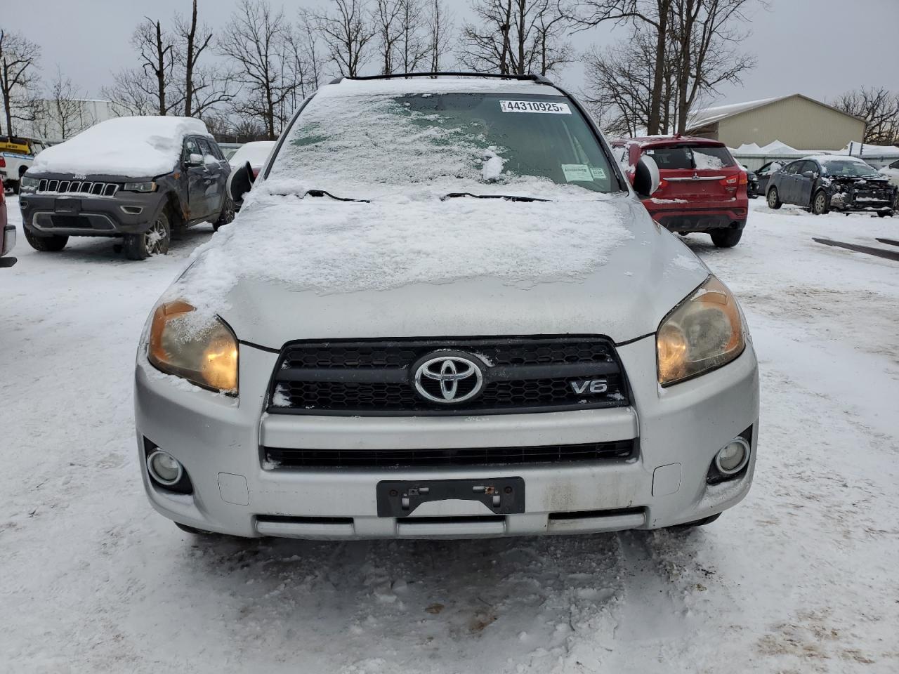 2011 Toyota RAV 4 - Image 5