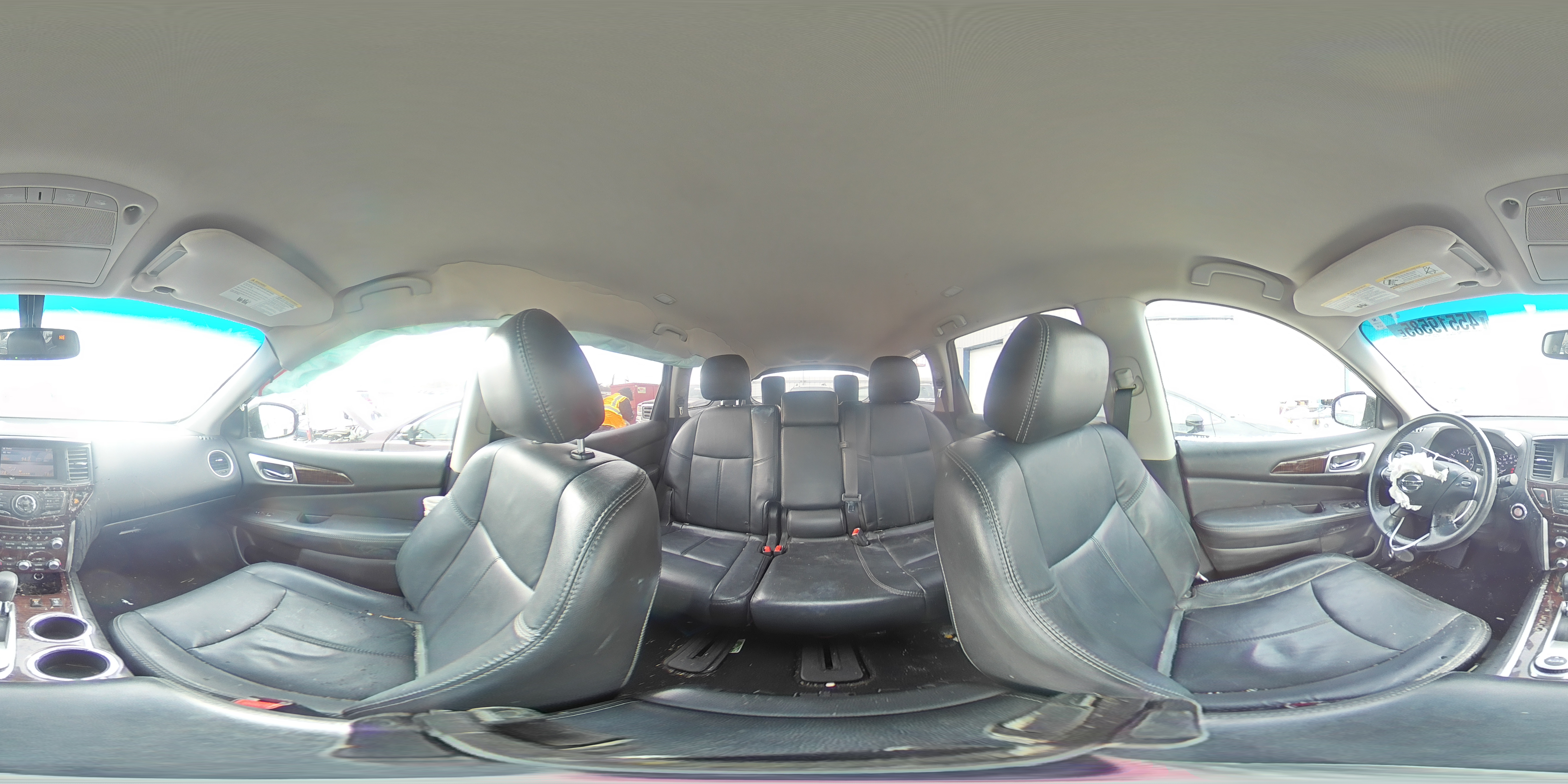 2014 Nissan Pathfinder - Image 13