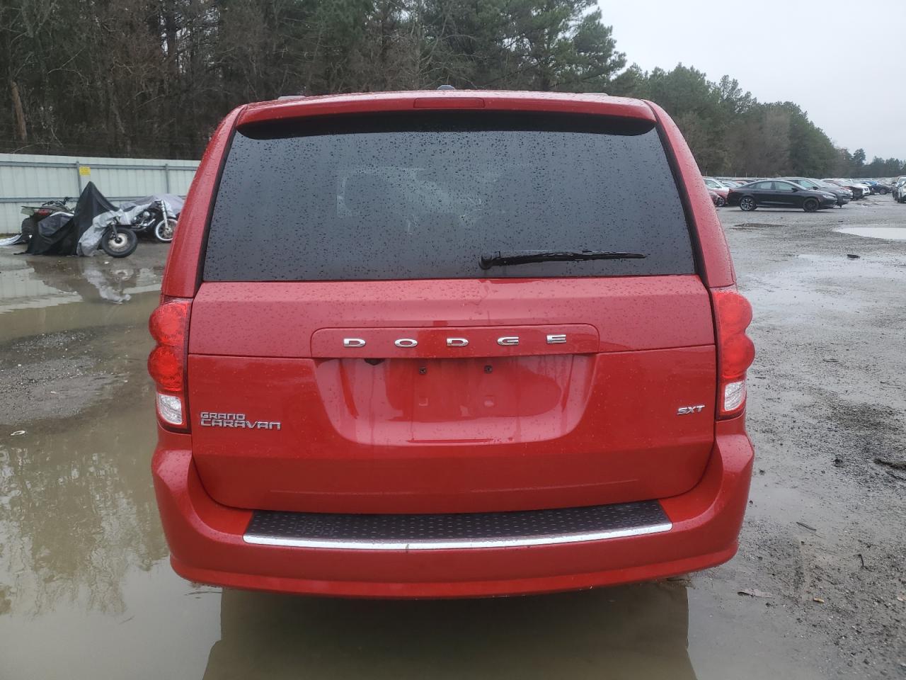 2015 Dodge Caravan - Image 6