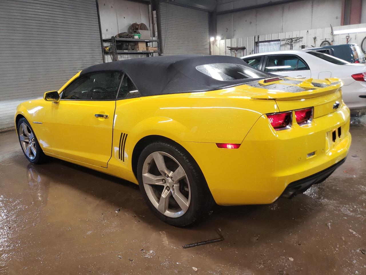 2011 Chevrolet Camaro - Image 2