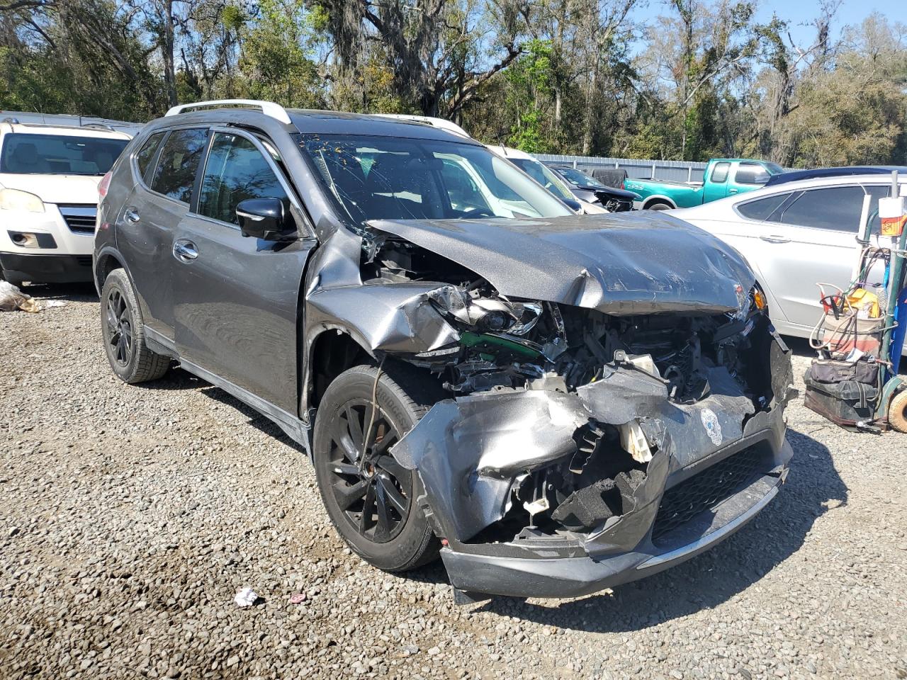 2015 Nissan Rogue - Image 4