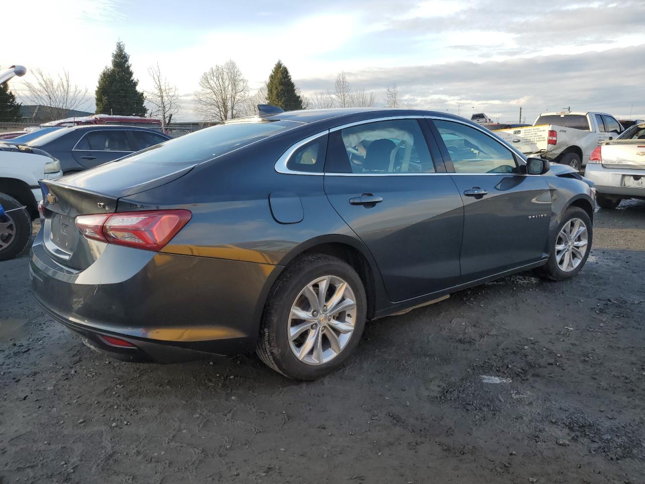 2021 Chevrolet Malibu - Image 3