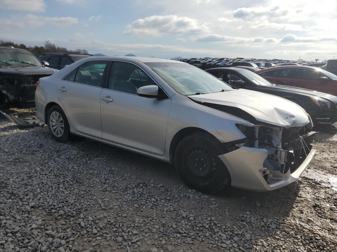2013 Toyota Camry - Image 4