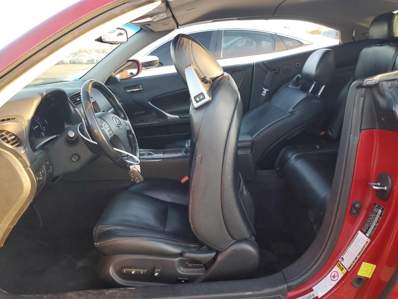 2011 Lexus IS - Image 7