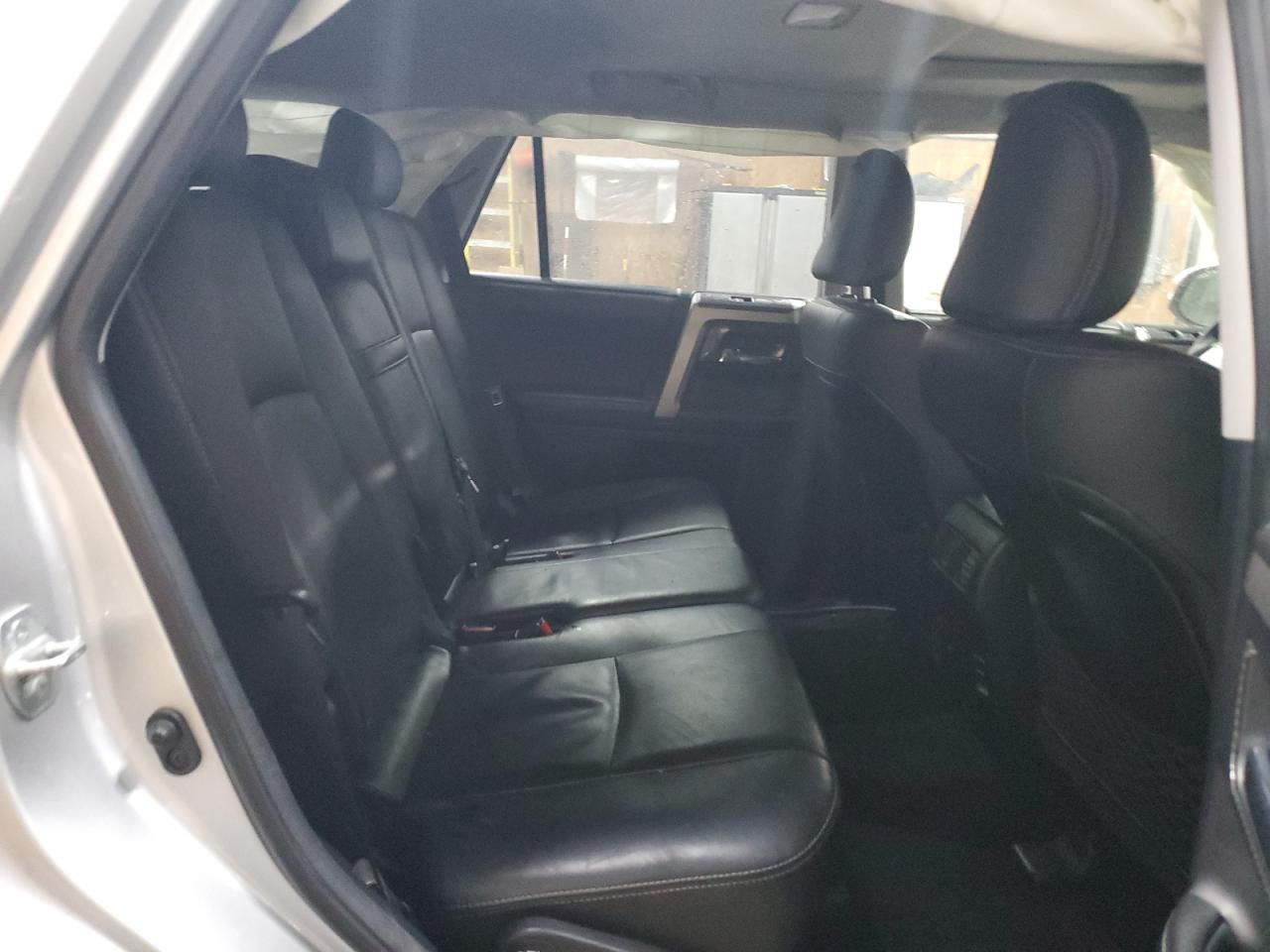 2015 Toyota 4Runner - Image 11