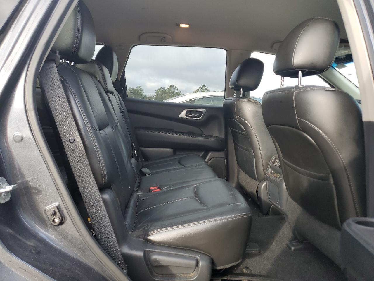 2014 Nissan Pathfinder - Image 11