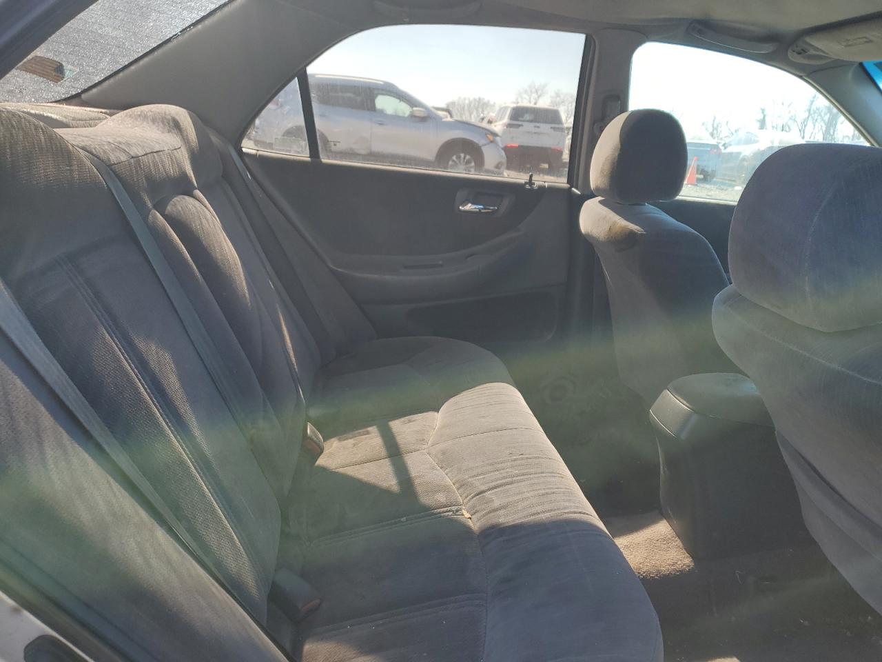 2000 Honda Accord - Image 10