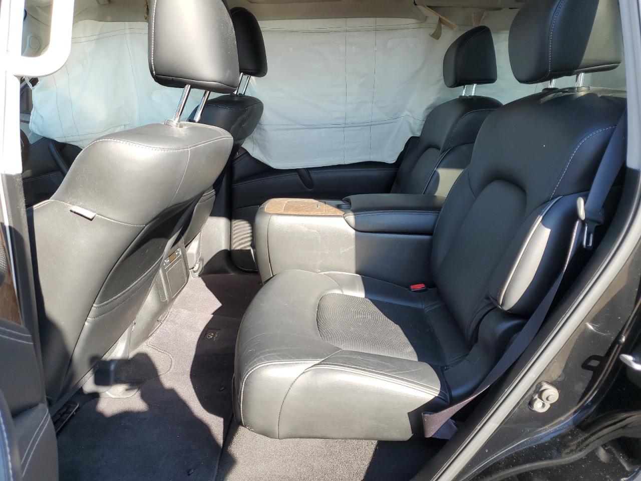 2017 Infiniti QX80 - Image 11
