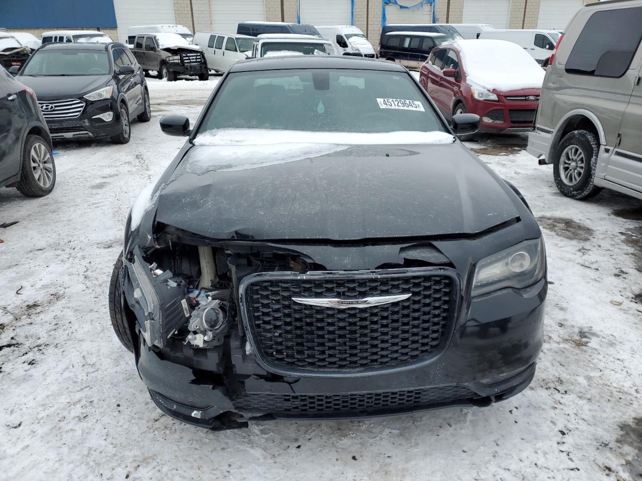 2015 Chrysler 300 - Image 5