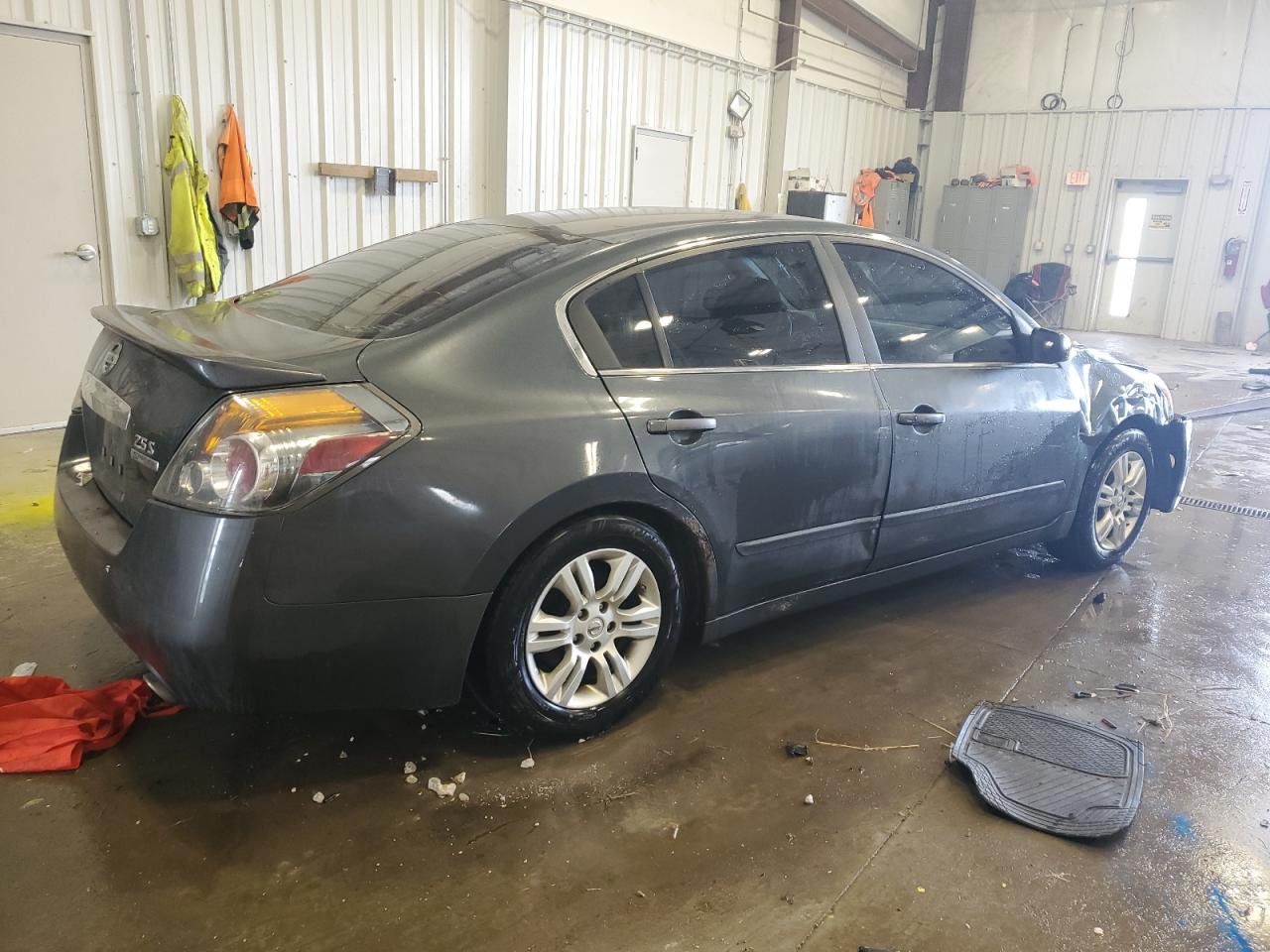 2011 Nissan Altima - Image 3