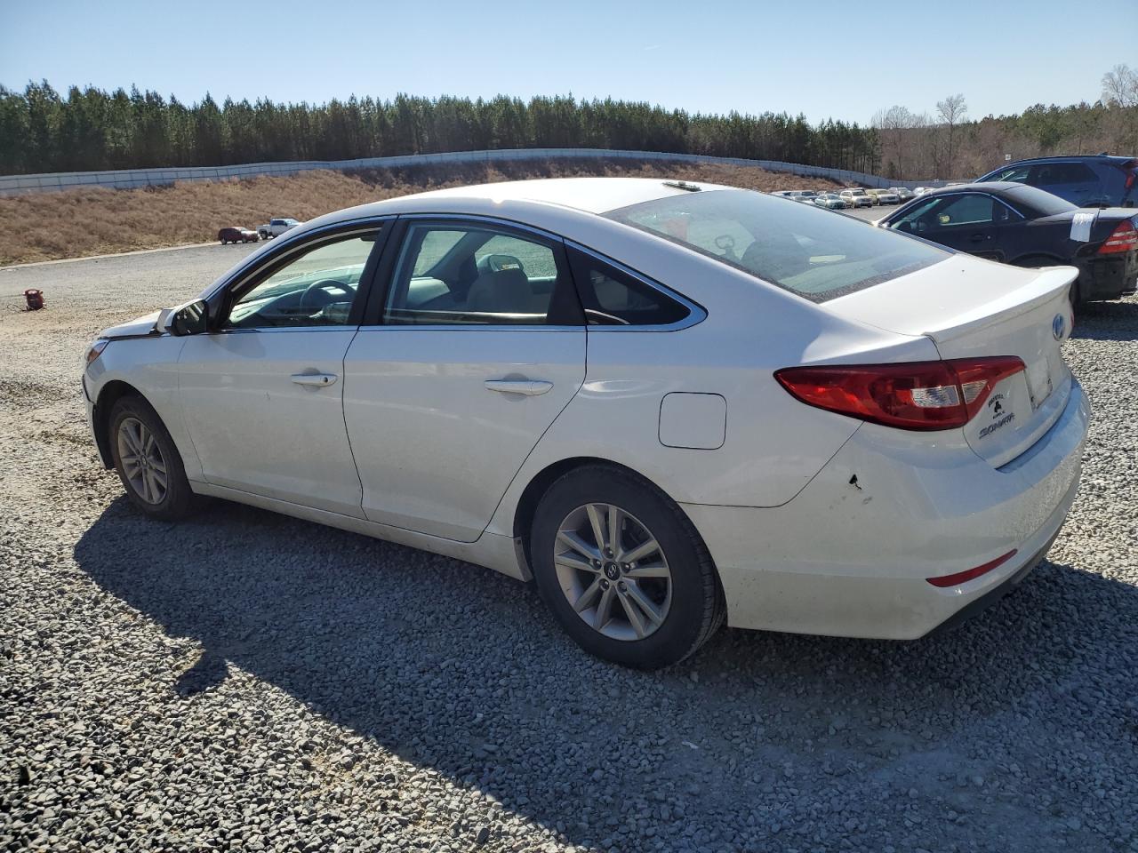 2015 Hyundai Sonata - Image 2