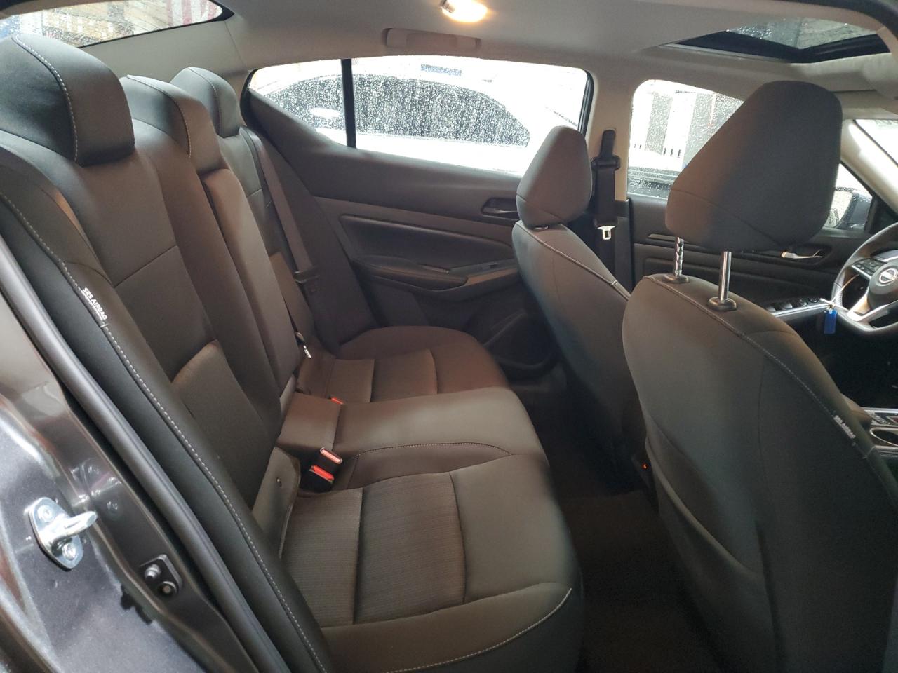 2024 Nissan Altima - Image 10