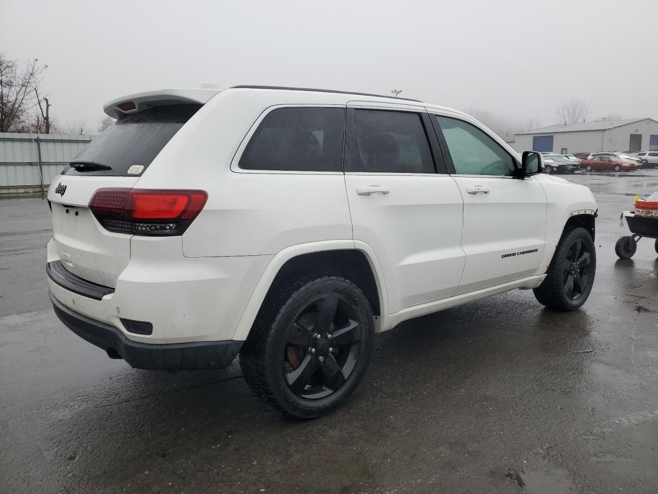 2015 Jeep Grand Cherokee - Image 3