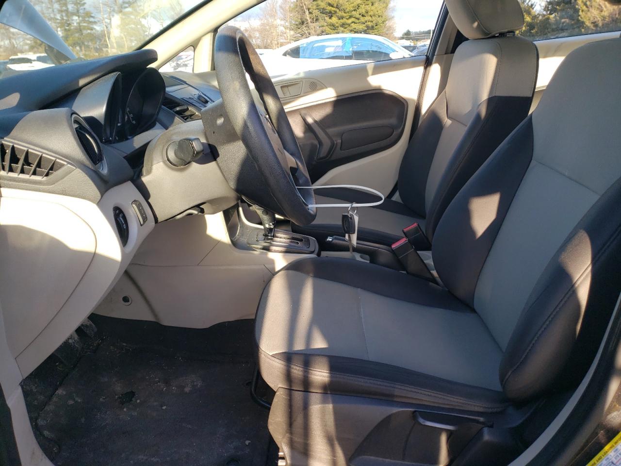 2013 Ford Fiesta - Image 7