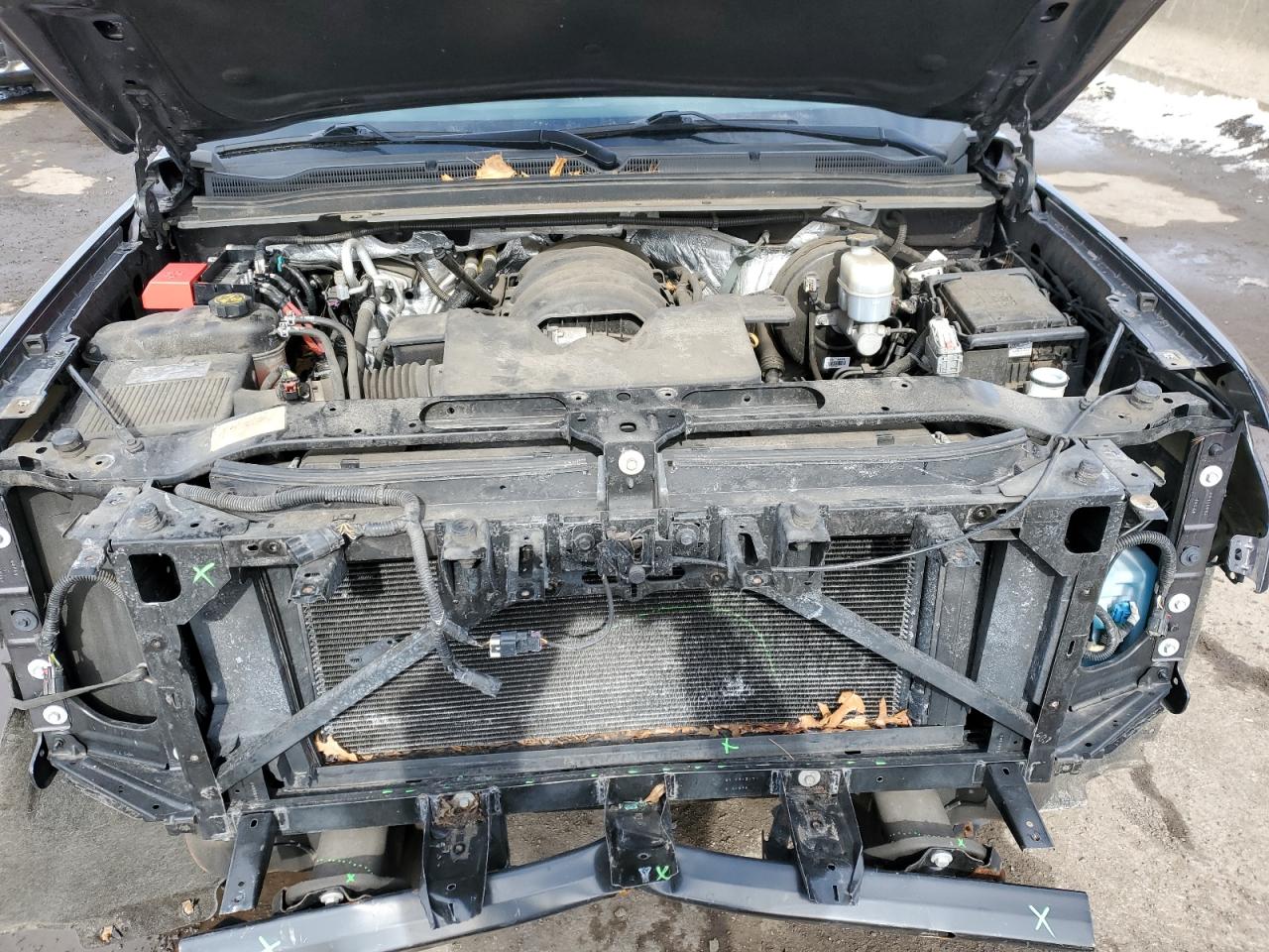 2018 Chevrolet Suburban - Image 12