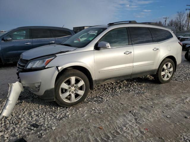 CHEVROLET TRAVERSE 2017 Серебристый