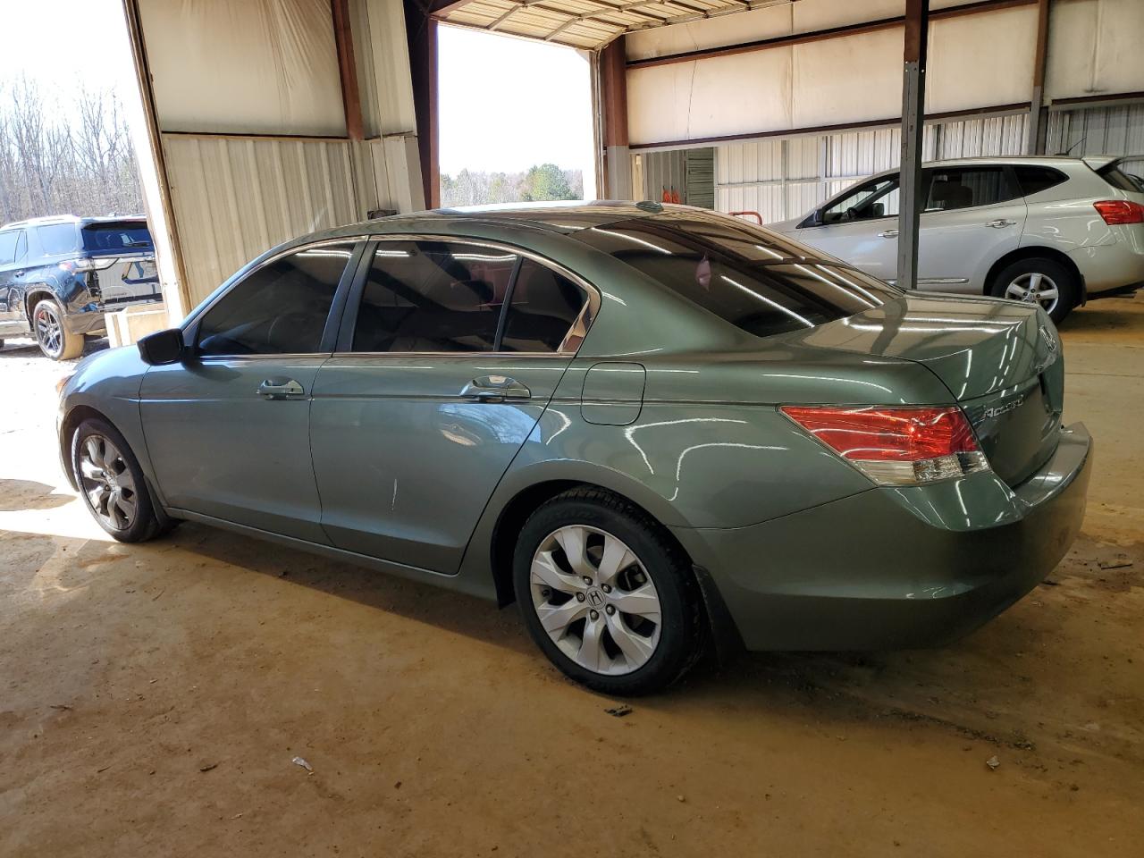 2009 Honda Accord - Image 2